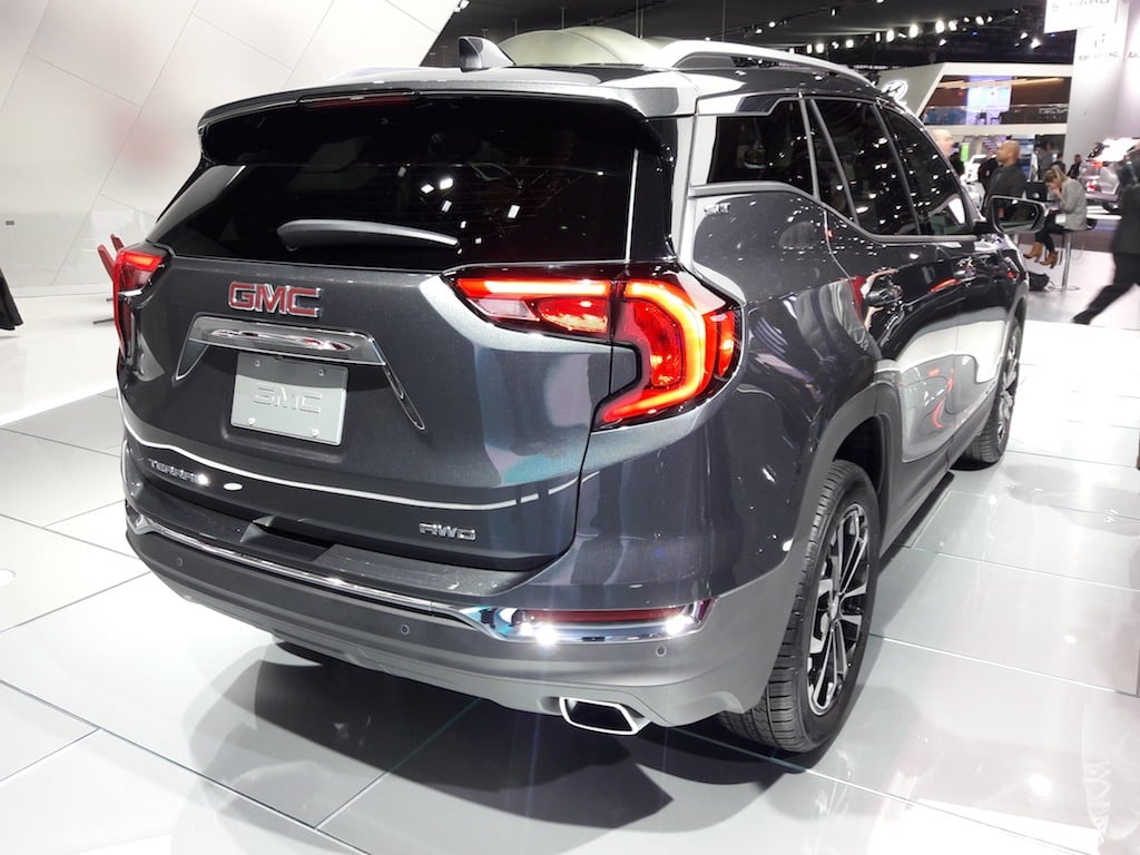 2018 Gmc Terrain Gains An Edge By Going Curvy In Detroit