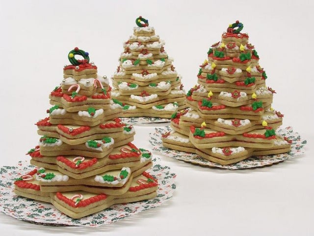 7 Scrumptious Christmas Cookie Cut-Outs to Make This Season - Page 2