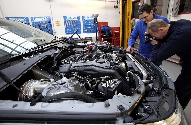 Why Hybrid Car Repair Costs Continue to Fall - 107352403