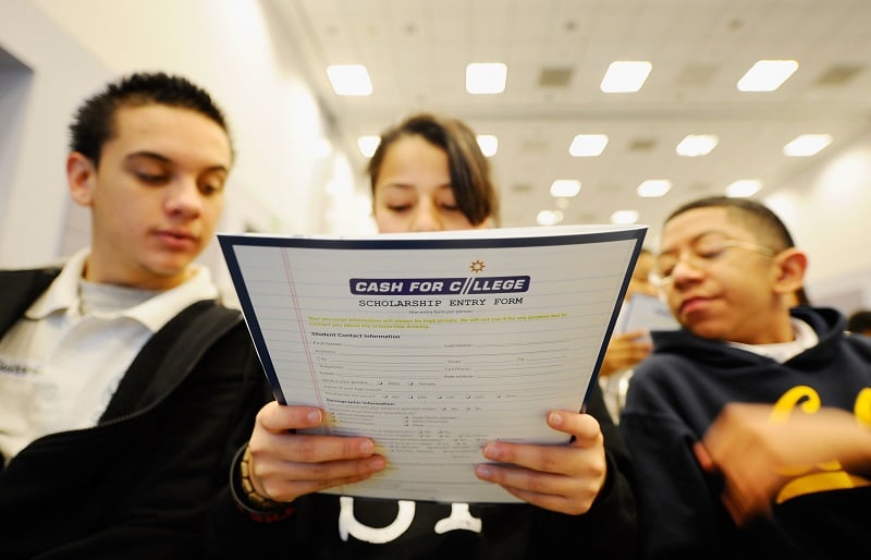  Gymnasiasten auf der College Fair 