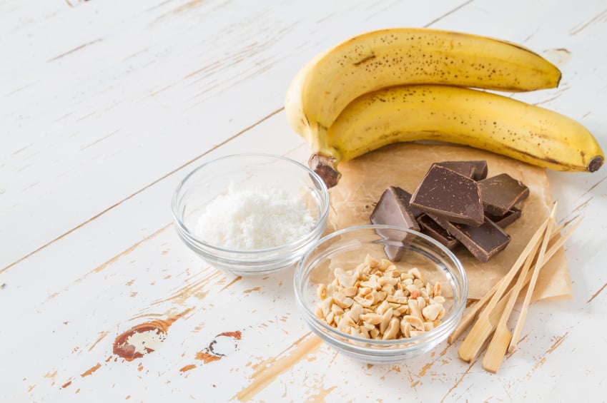 Bananer, chokolade, nødder og sukker