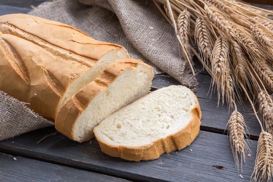 Frisches Brot mit Ähren