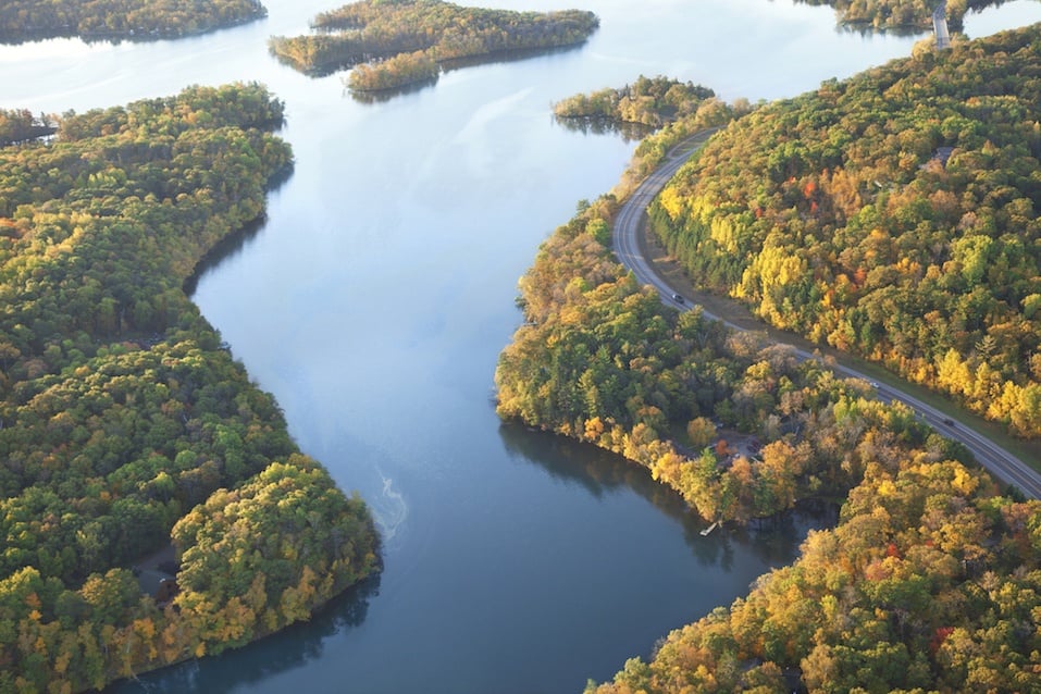 Curving road along the Mississippi River near Brainerd