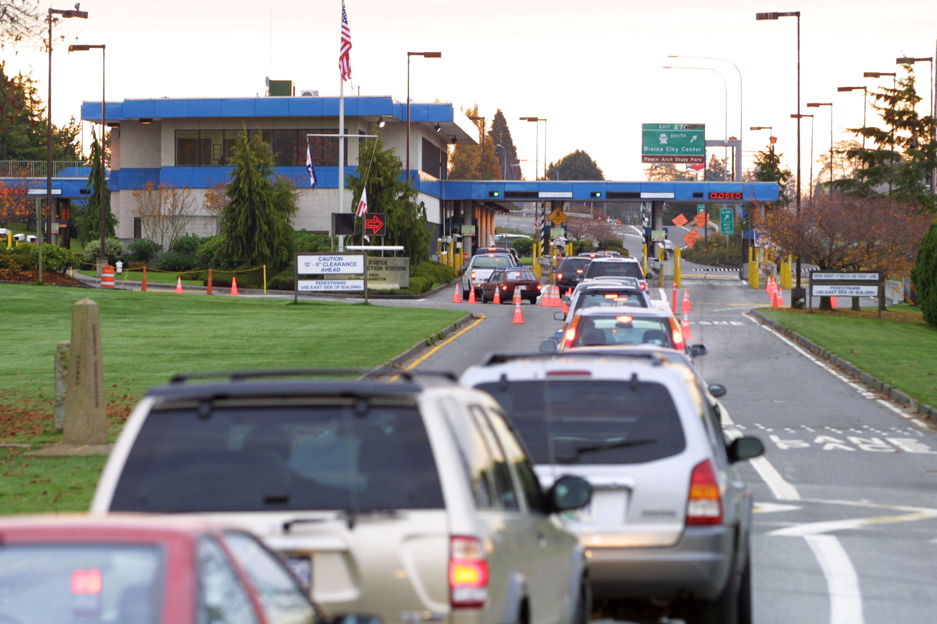 Land Border Crossing Between Canada And Us