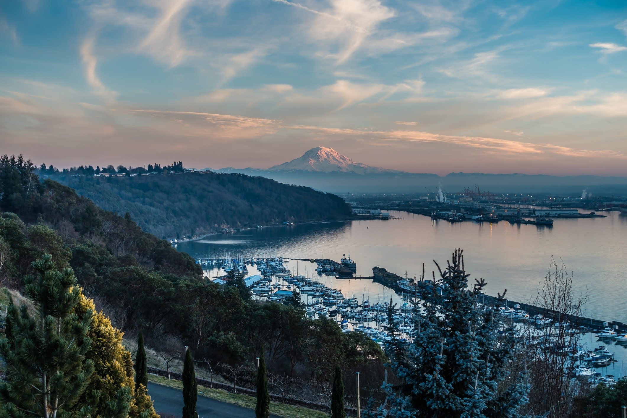 Tacoma Washington and Mount Rainier