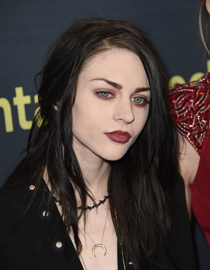 How Much Money Does Frances Bean Cobain Make from Her Father Kurt ...