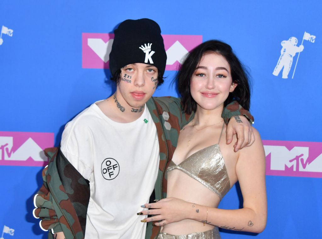 Noah Cyrus Porn - What Does Noah Cyrus Think of Lil Xan Becoming A Father?