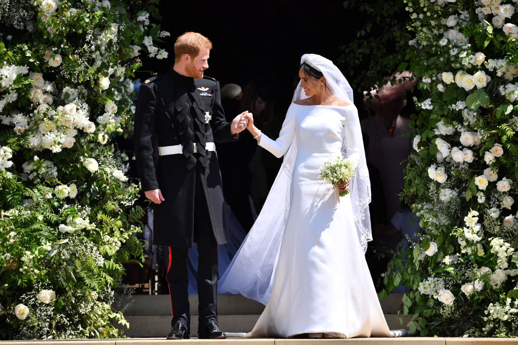 The Controversy Behind Meghan Markle S Wedding Dress