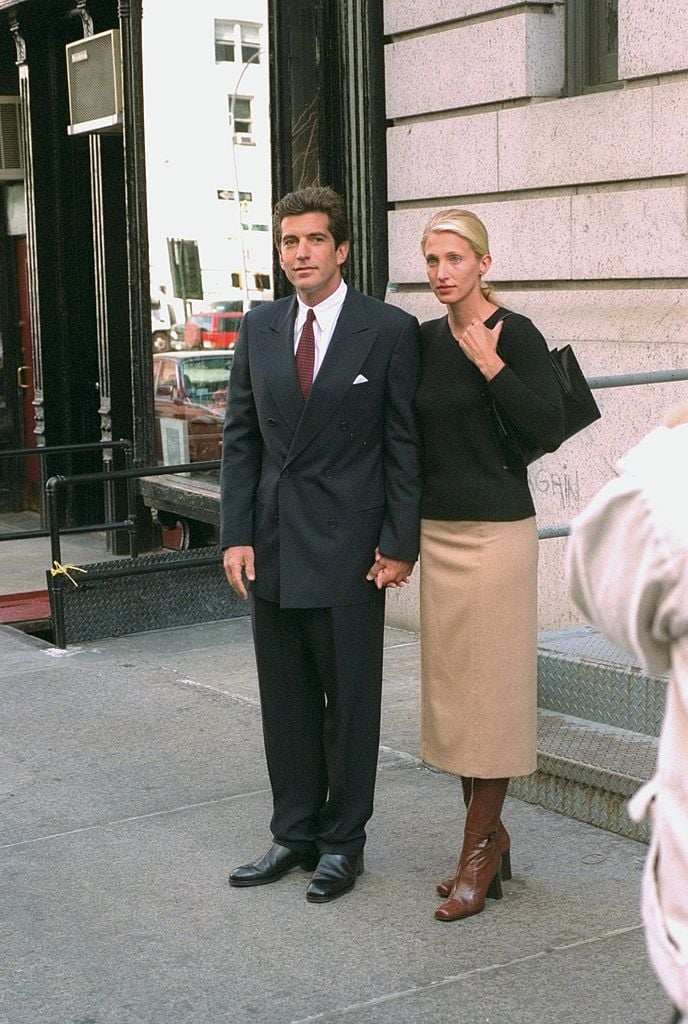 JFK Jr. And Carolyn Bessette Kennedy Were 'in The Middle Of A Shift' In ...