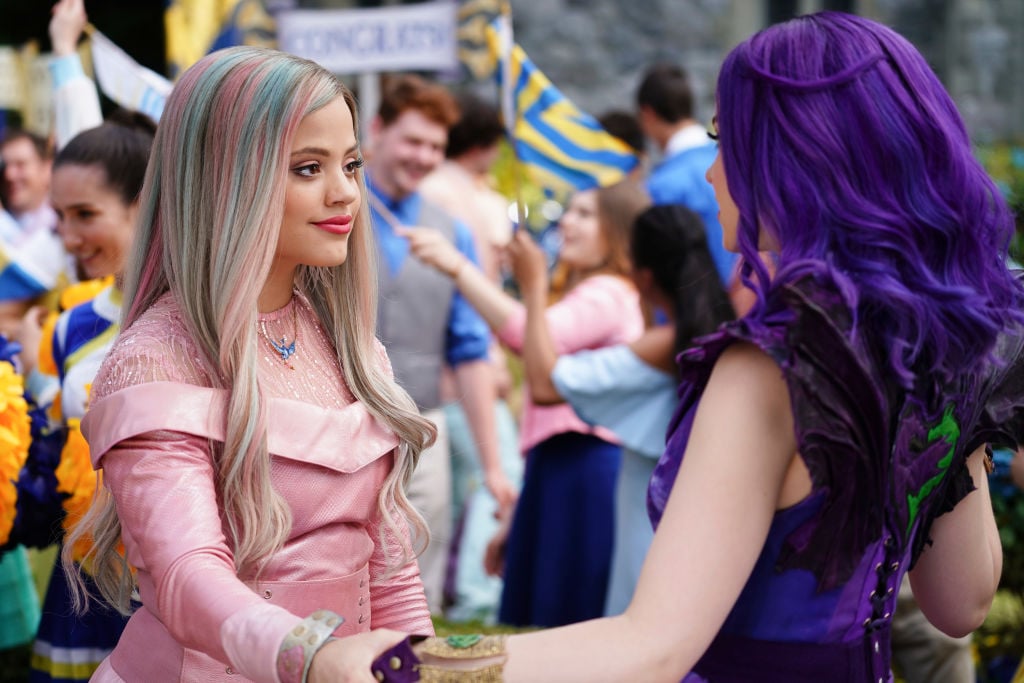 Sarah Jeffery S Queen Of Mean From Descendants 3 Goes Viral On Youtube