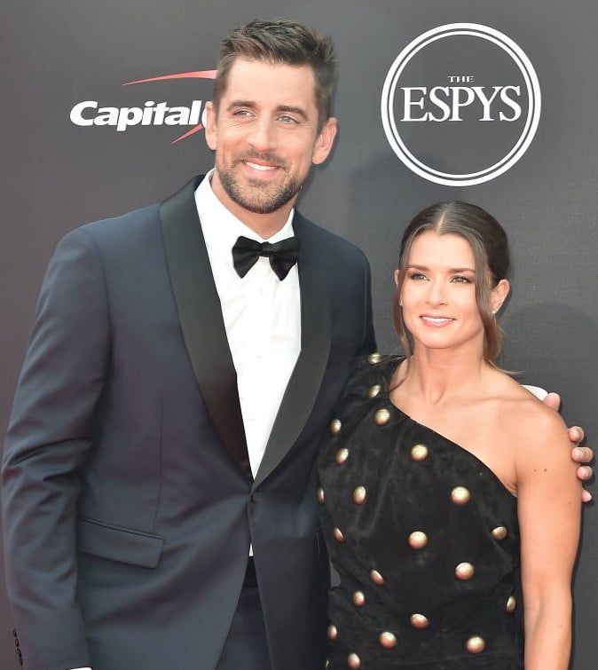 Engaged Aaron Rodgers Thanks His Fiancee Shailene Woodley Upon ...