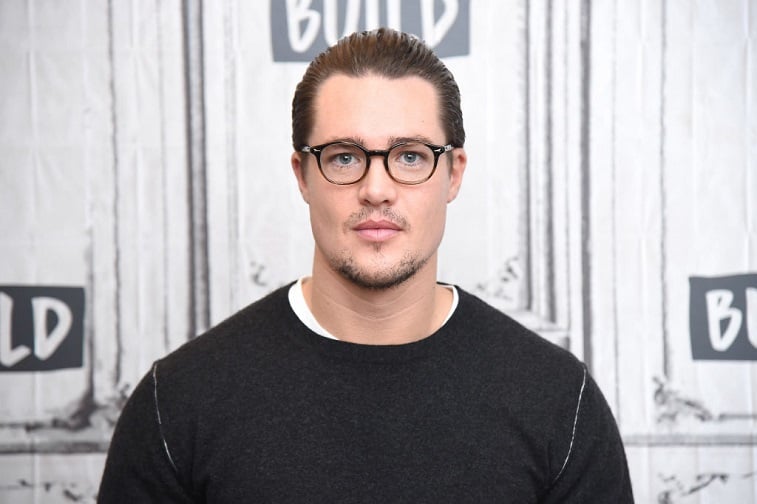 Alexander Dreymon uhtred of bebbanburg