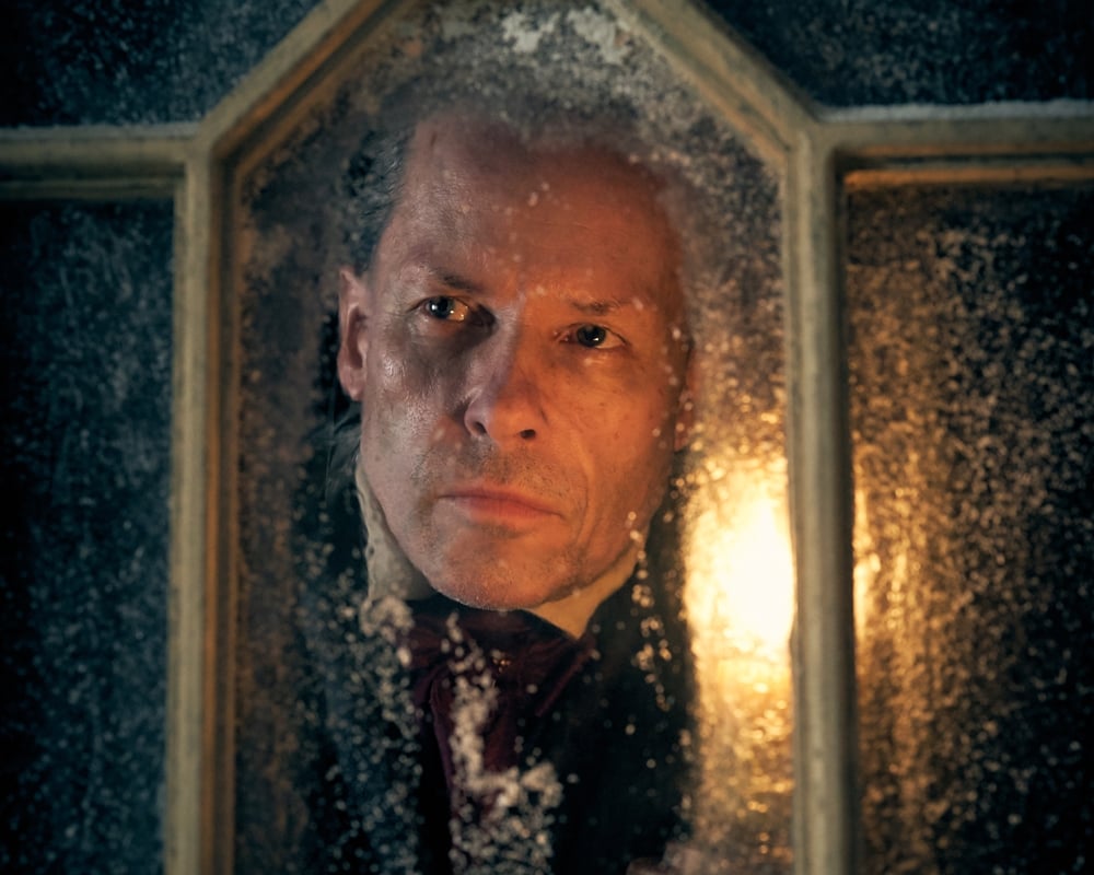 Why 'A Christmas Carol' Made Scrooge As Young As Guy Pearce