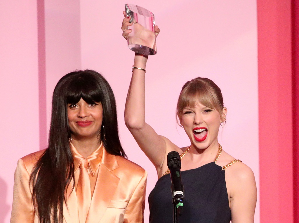 Jameela Jamil Presents Taylor Swift With Billboards Woman