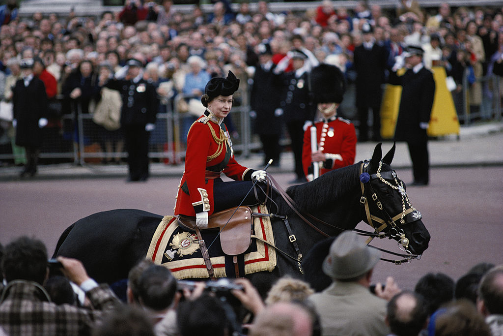 Queen Elizabeth Gently Soothed Her Horse Momen