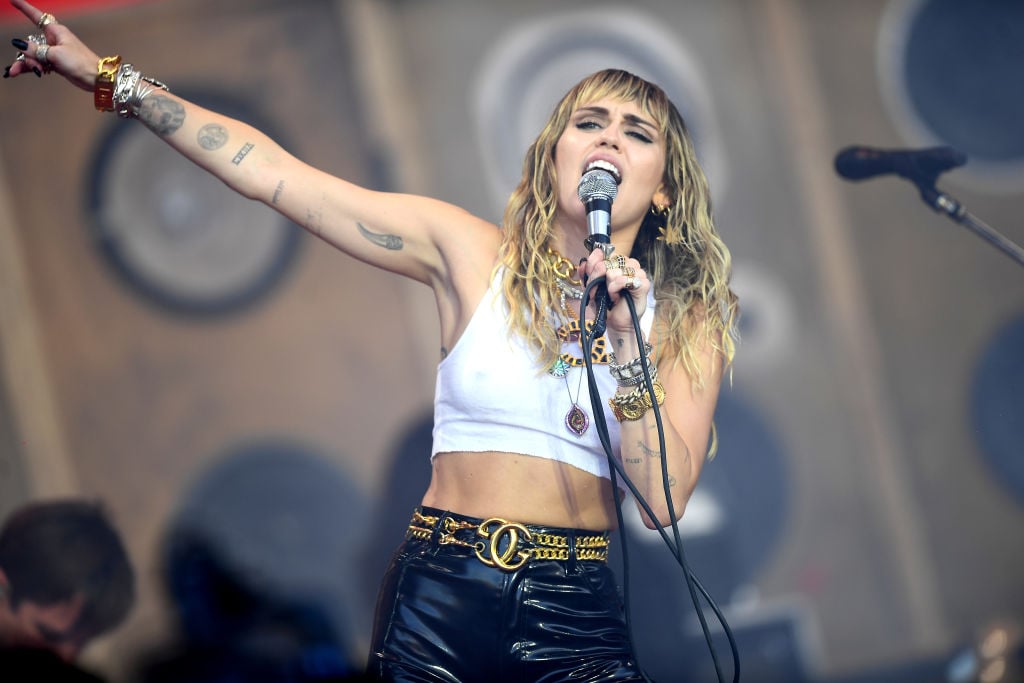 Miley Cyrus Is Back in the Studio and Sharing Very NSFW Photos With ...