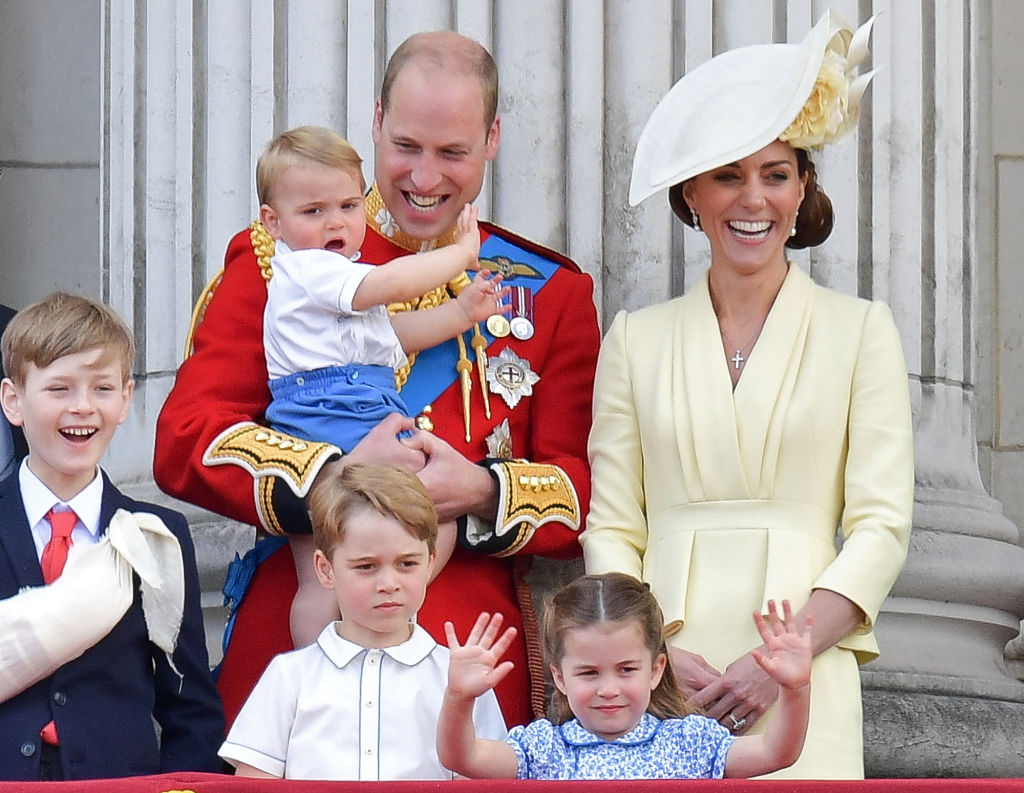 Kate Middleton Could Step Back From Forefront Of Royal Duties By Having A Fourth Child Royal Commentator Says