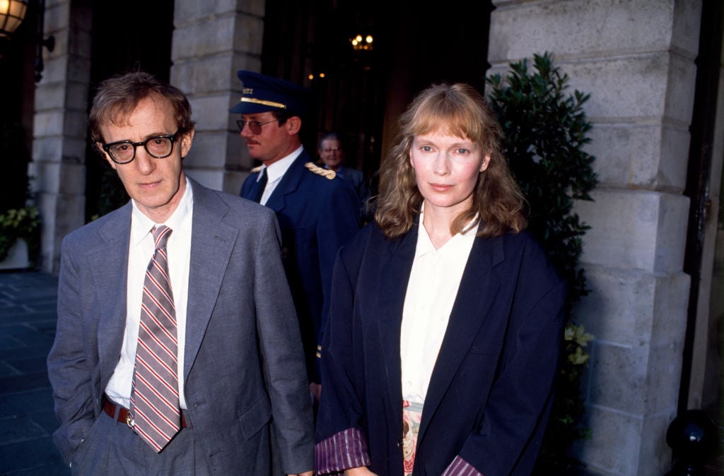 Frank Sinatra Reportedly Told Mia Farrow He Would Have Woody Allen S Legs Broken