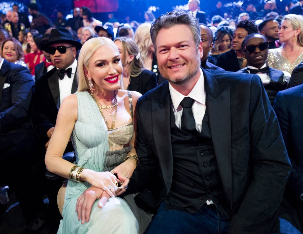 Gwen Stefani Gives Blake Shelton A Tiger King Haircut With Jimmy Fallons Initials 4117