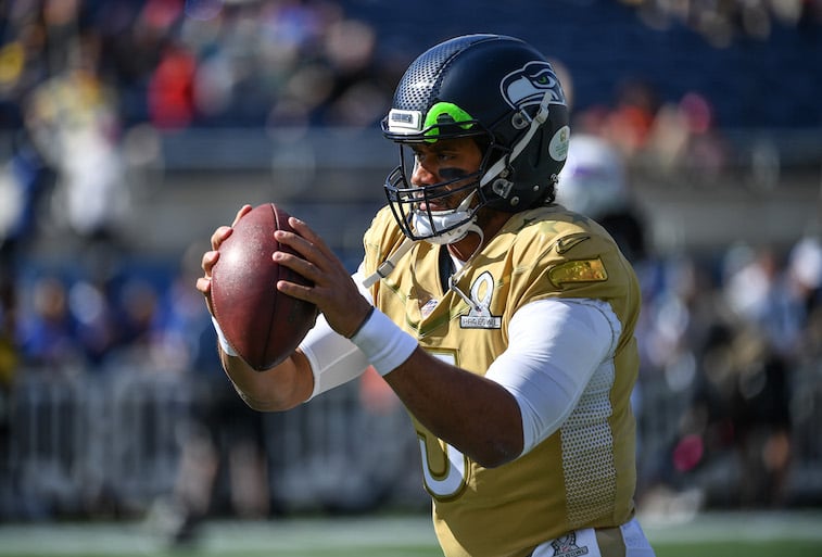 Seahawks QB Russell Wilson gifts his offensive linemen $12,000 in