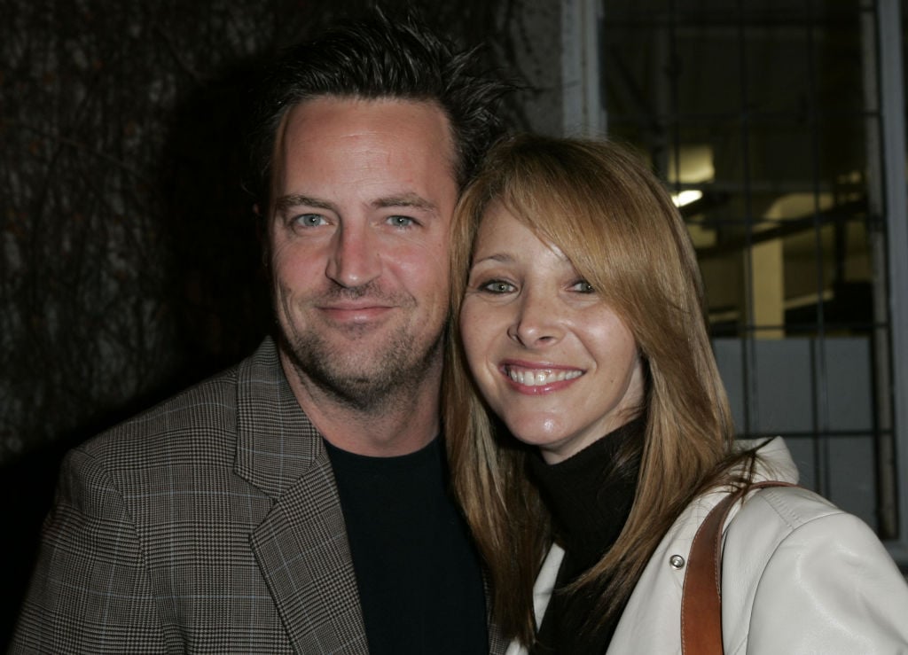 Matthew Perry gave Lisa Kudrow the cookie time jar from Friends