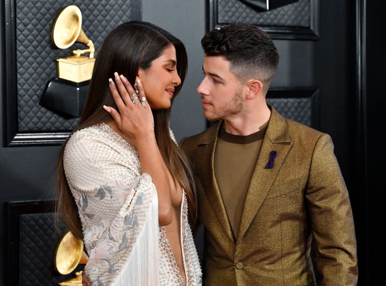 Why Nick Jonas Sometimes Makes Priyanka Chopra Face A Wall When They Argue 9180