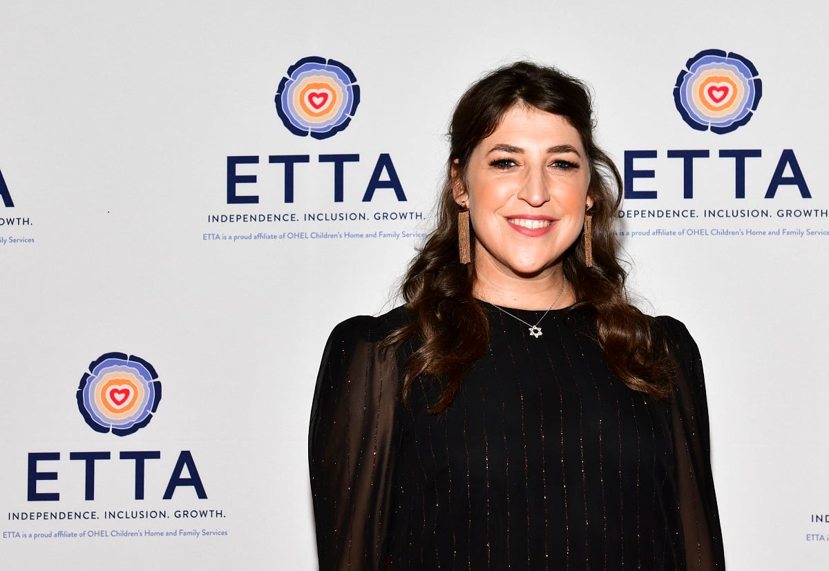 Big Bang Theory Star And Neuroscientist Mayim Bialik Explains Why Tik Tok Is Good For You 4785