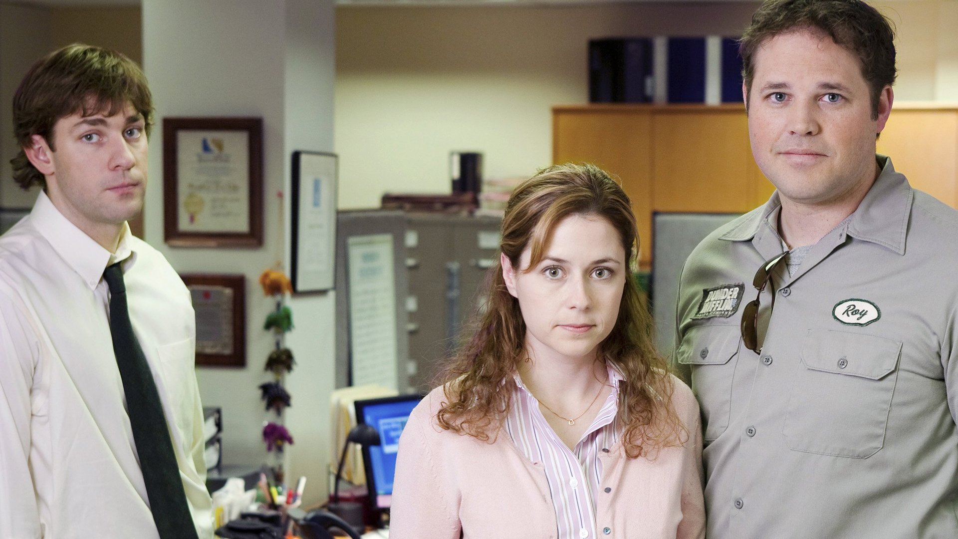 The Office': Jenna Fischer's Pam and Roy Theory Is Wild, But We Could  Totally See It Happening at the Time
