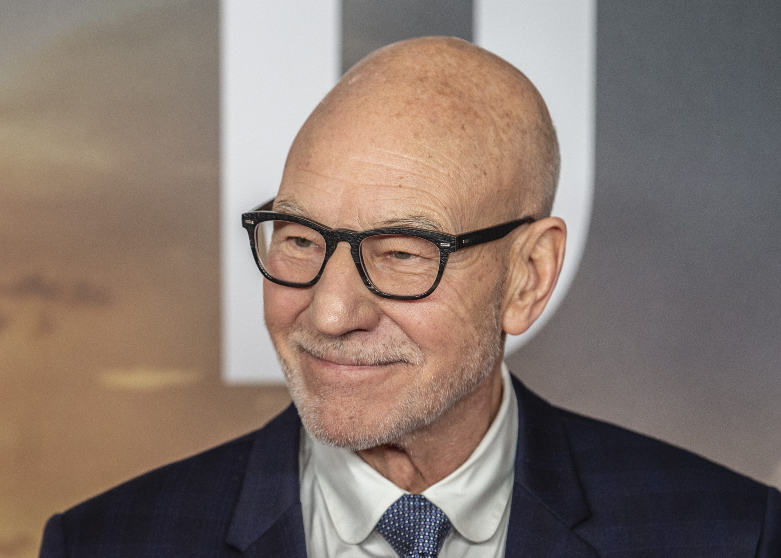 Leaker Claims Patrick Stewart Upset With Cbs Star Trek Picard Plot Direction