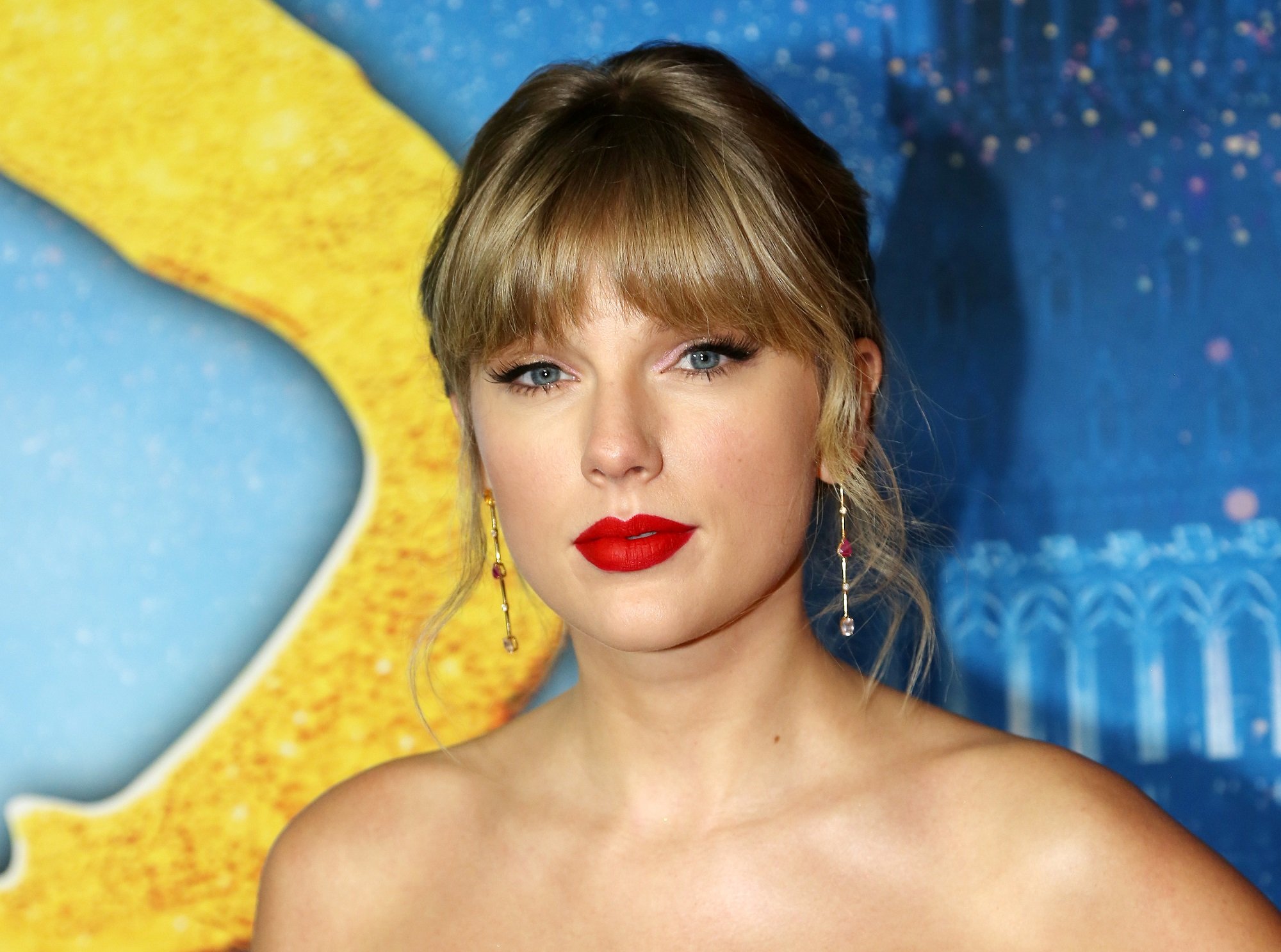 Taylor Swift Says Making Folklore With Aaron Dessner Was One Of The