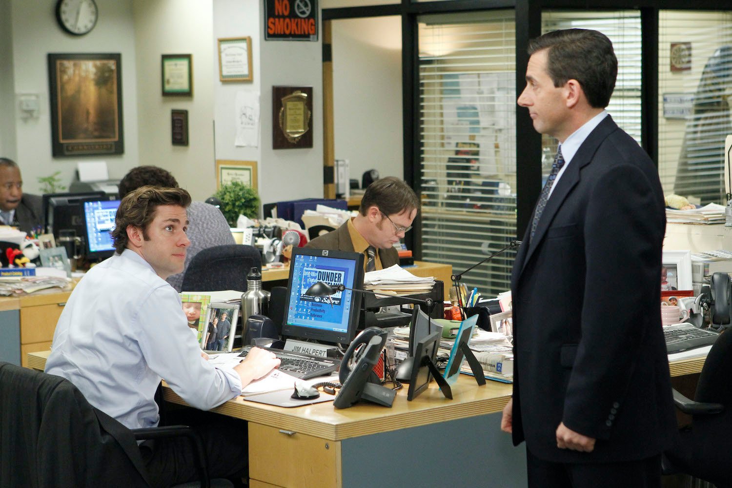 The Office Why John Krasinski Cried So Hard During This Emotional Jim And Michael Scott Scene
