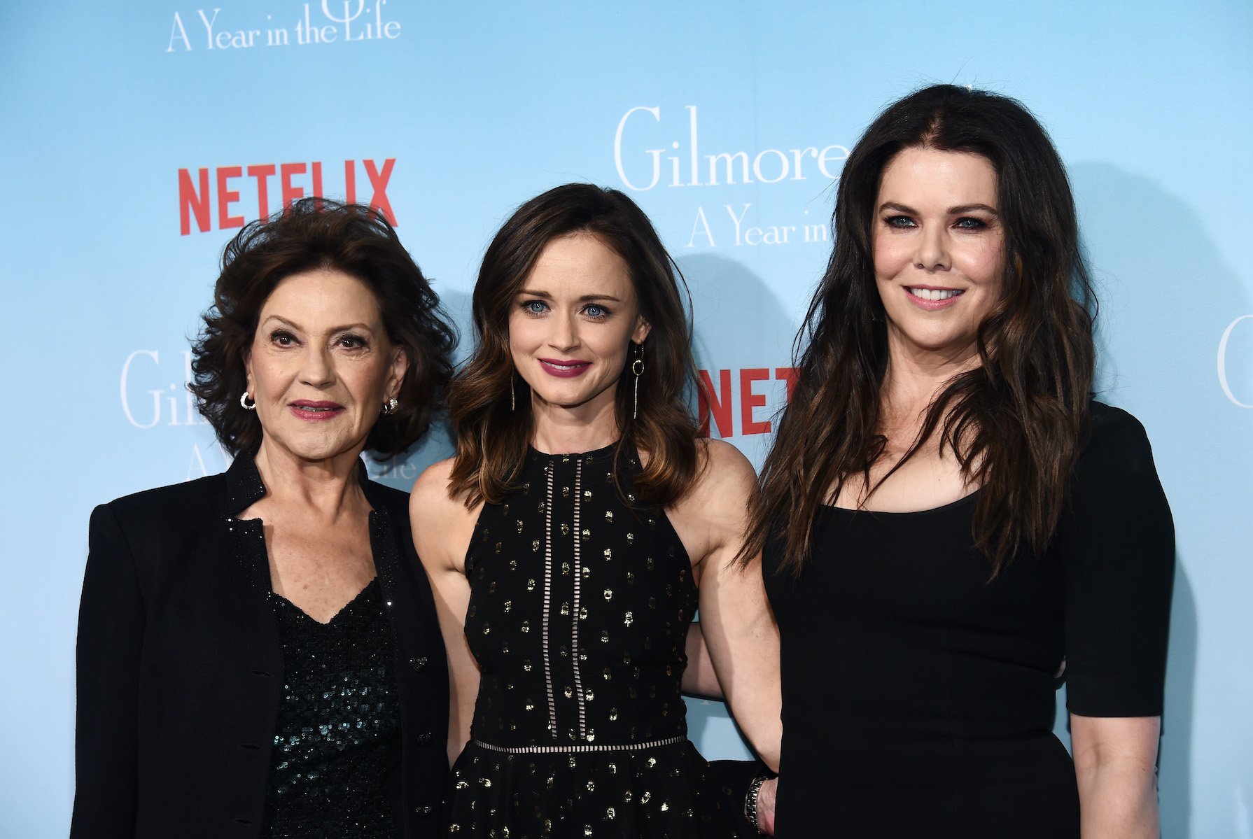 'Gilmore Girls': Kelly Bishop Recommended To Lauren Graham She Date ...