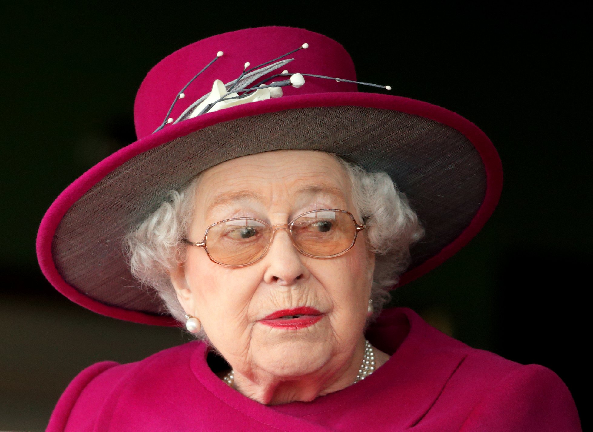 No One Can Know When Queen Elizabeth Ii Is Using The Restroom 7485