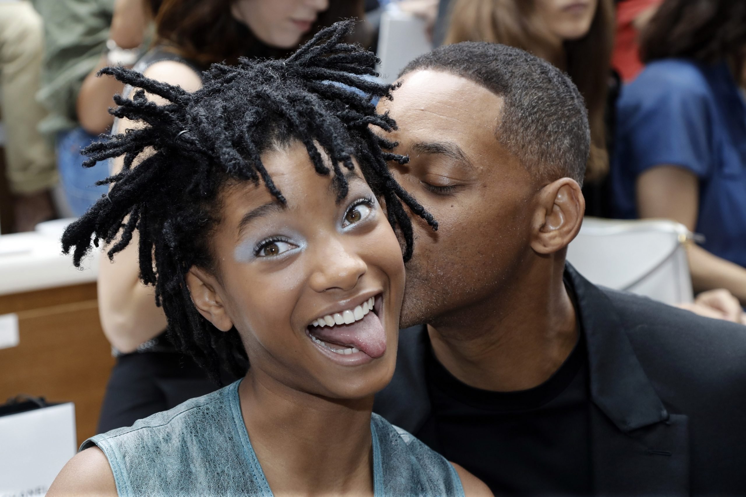 Will Smith Told Teenage Daughter Willow That It S Good Not To Be Curvy Guys Will Look At Your Brain More