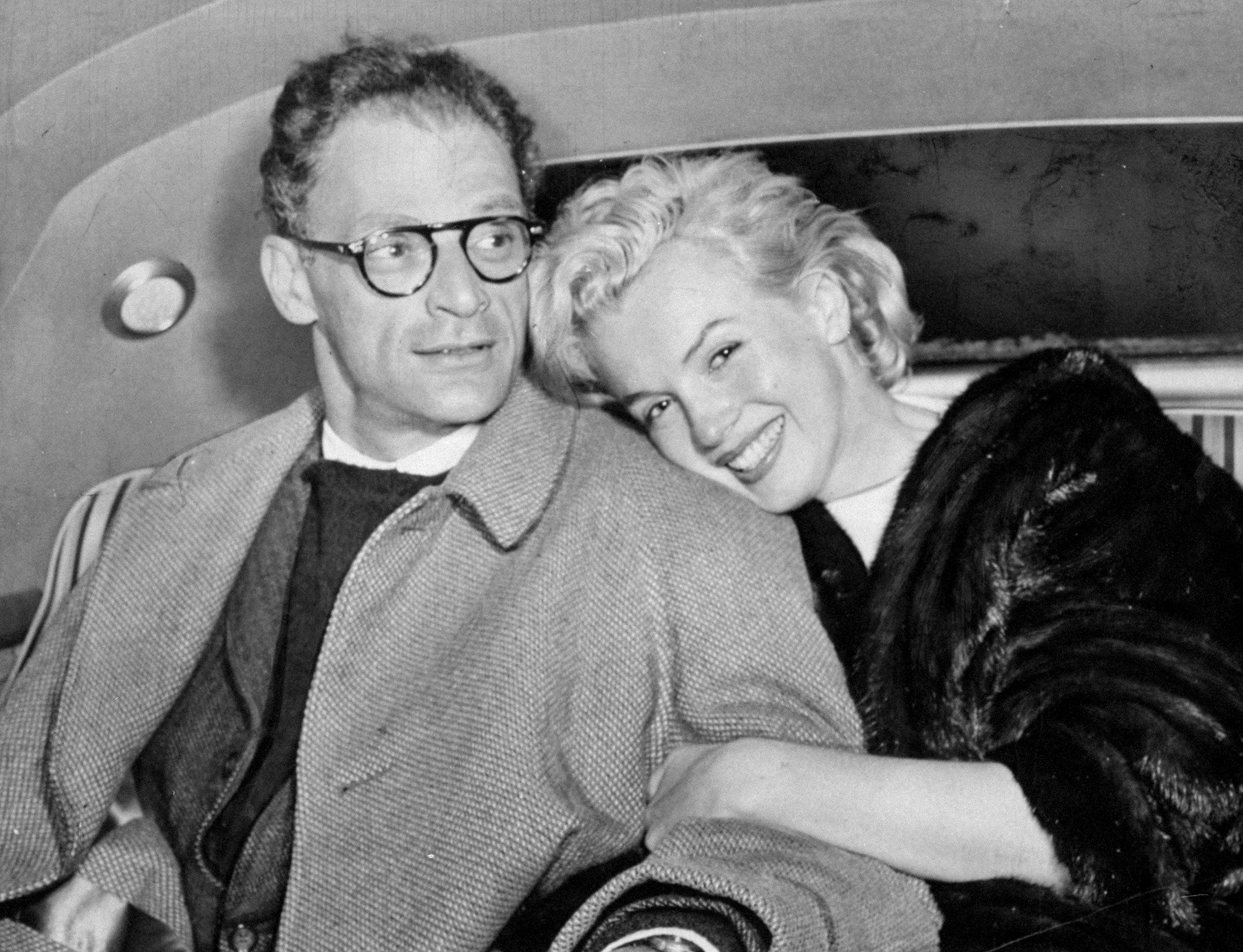 Vintage Photos Of Marilyn Monroe With Each Of Her Three Husbands 6154
