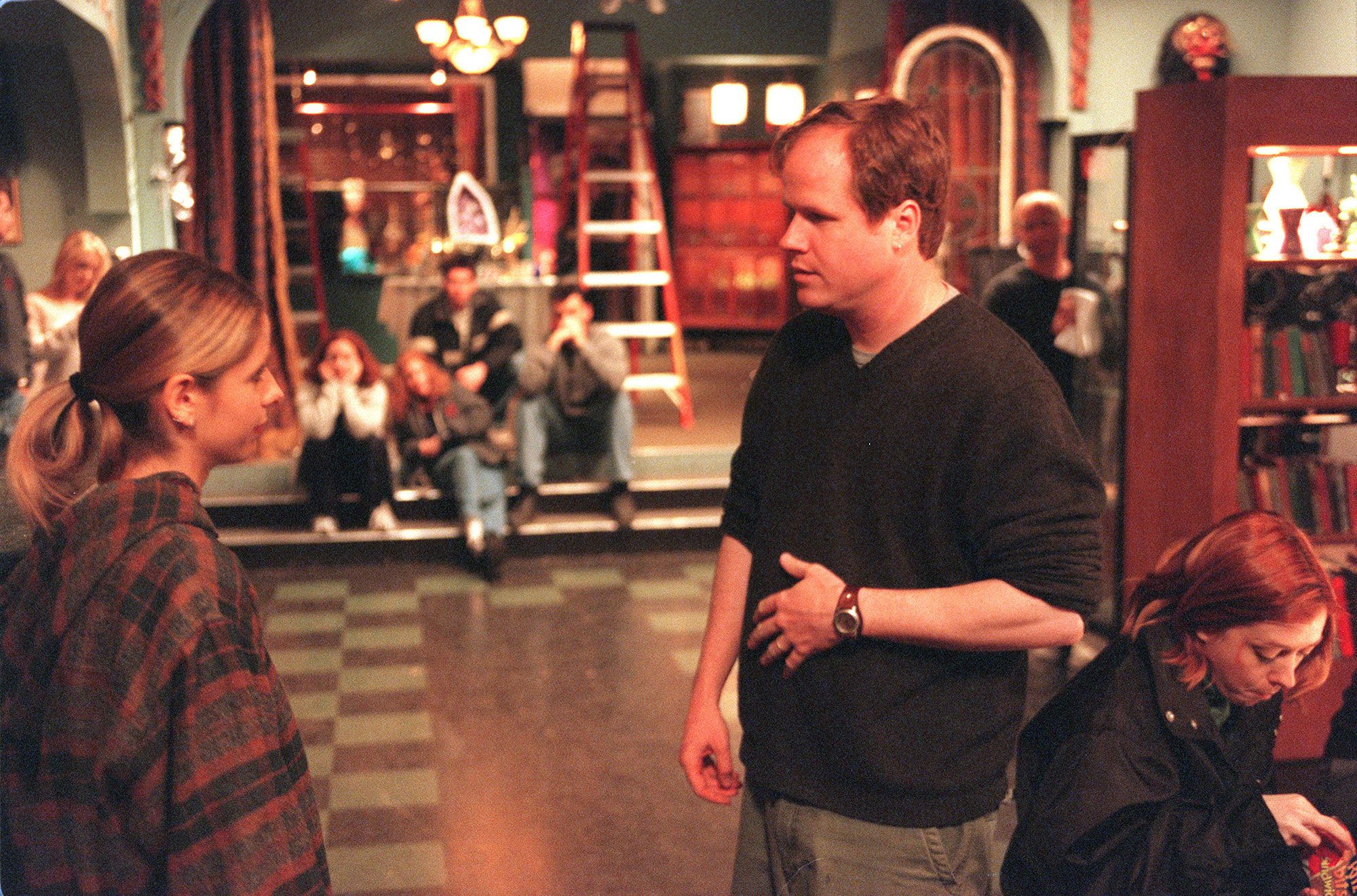 Joss Whedon and Sarah Michelle Gellar on the set of 'Buffy the Vampire Slayer' on May 20, 2001.