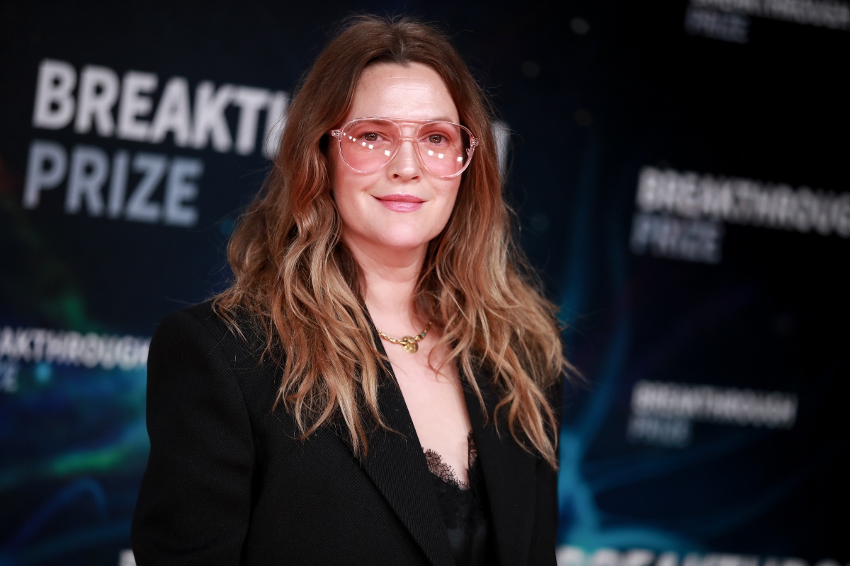 Drew Barrymore Shocked and Brought to Tears by Psychic Medium