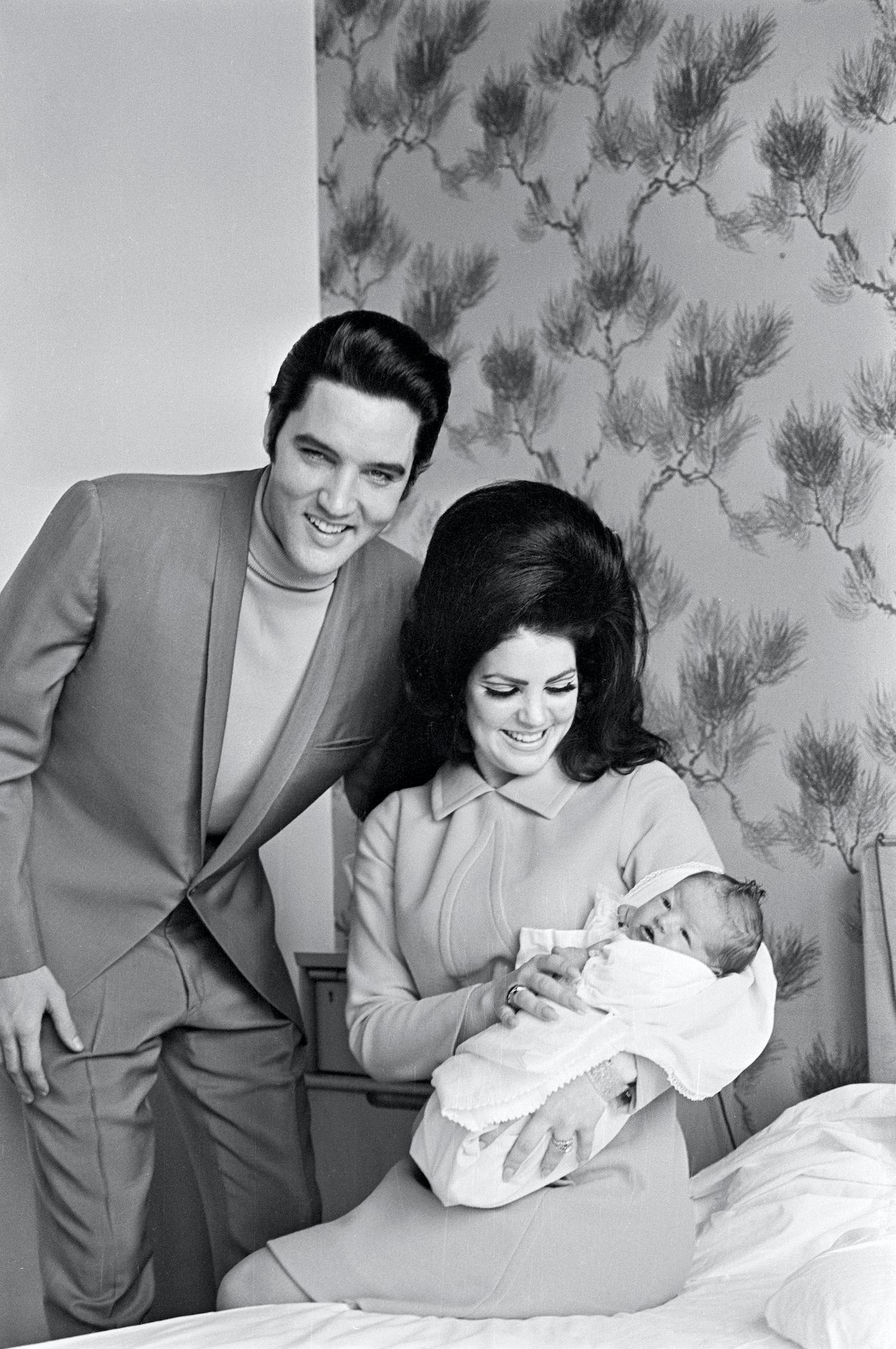 Priscilla Presley Says Her Communication With Elvis Presley Was 'Horrible'