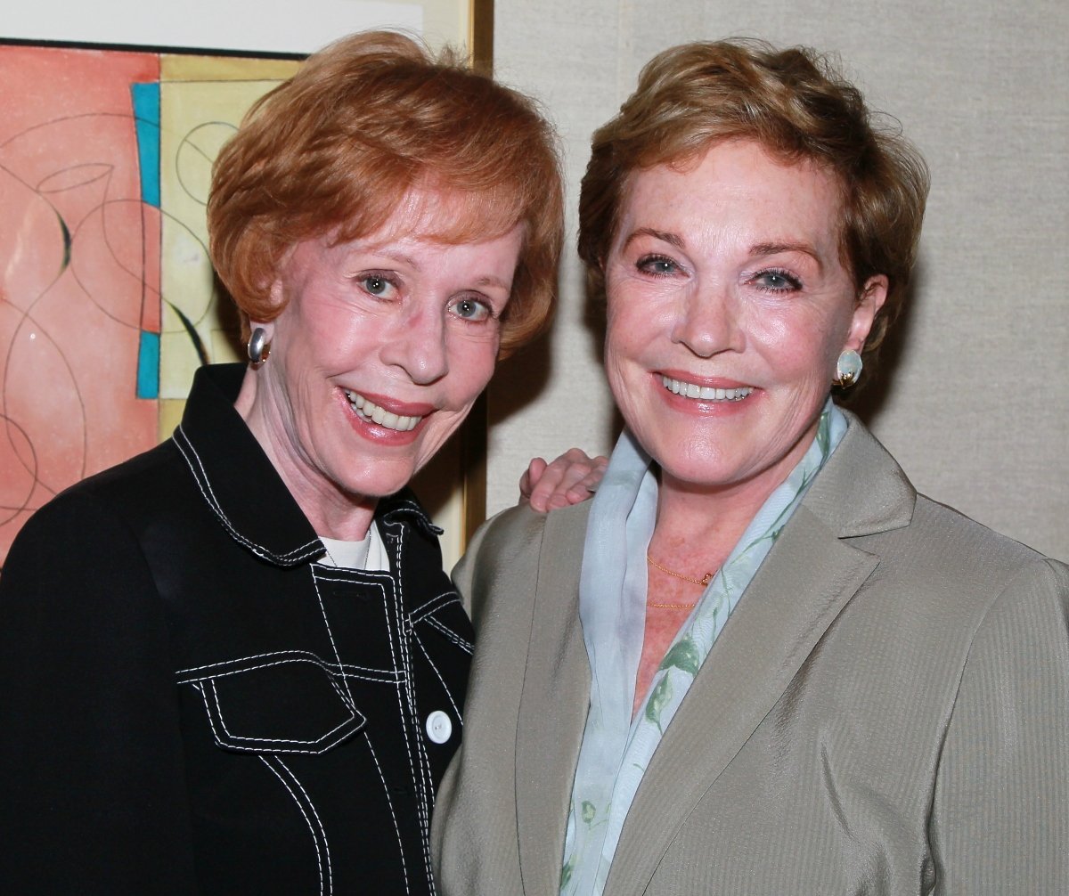 Julie Andrews Pranked a First Lady With BFF Carol Burnett