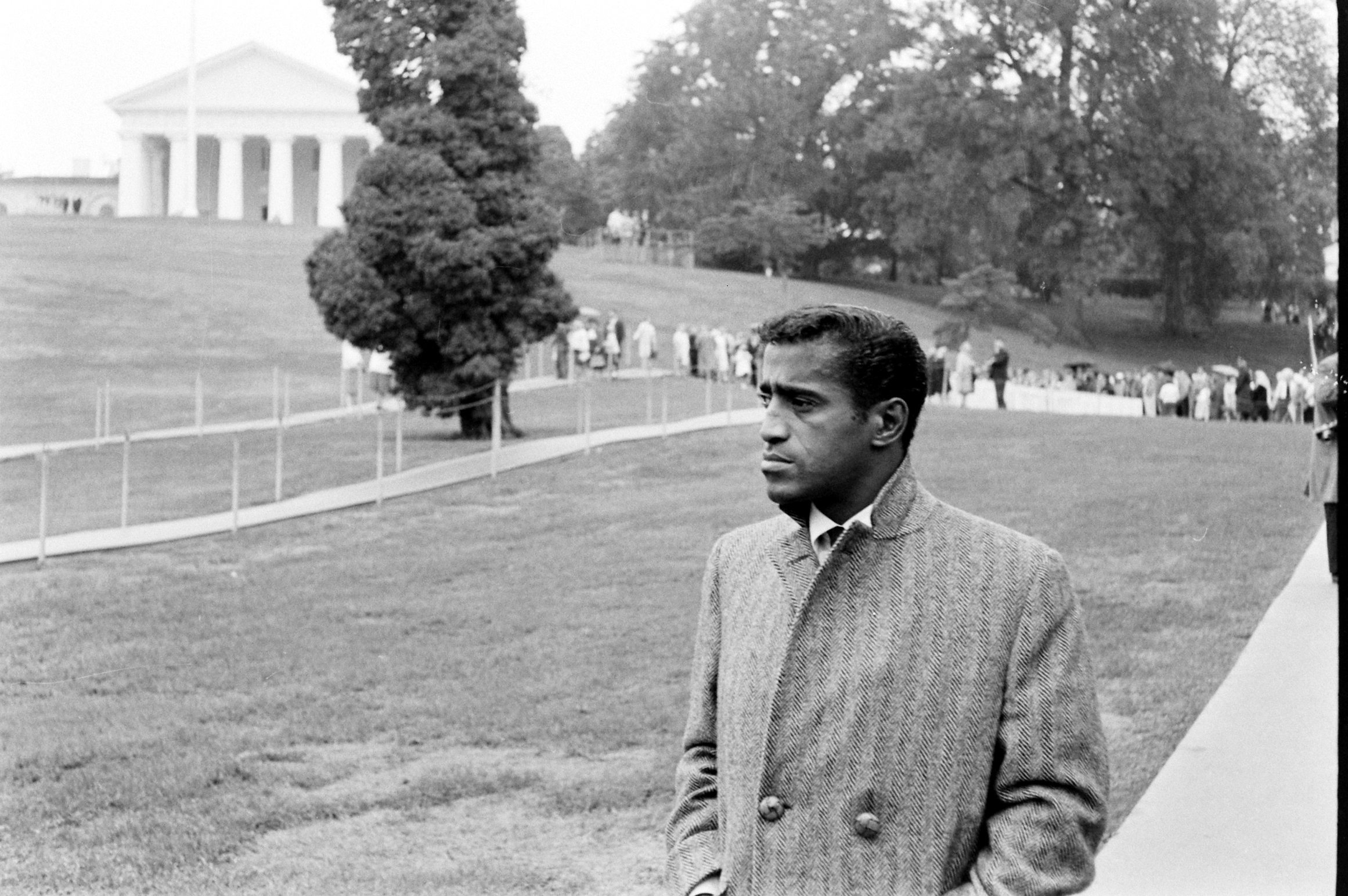 sammy-davis-jr-always-held-a-grudge-against-john-f-kennedy