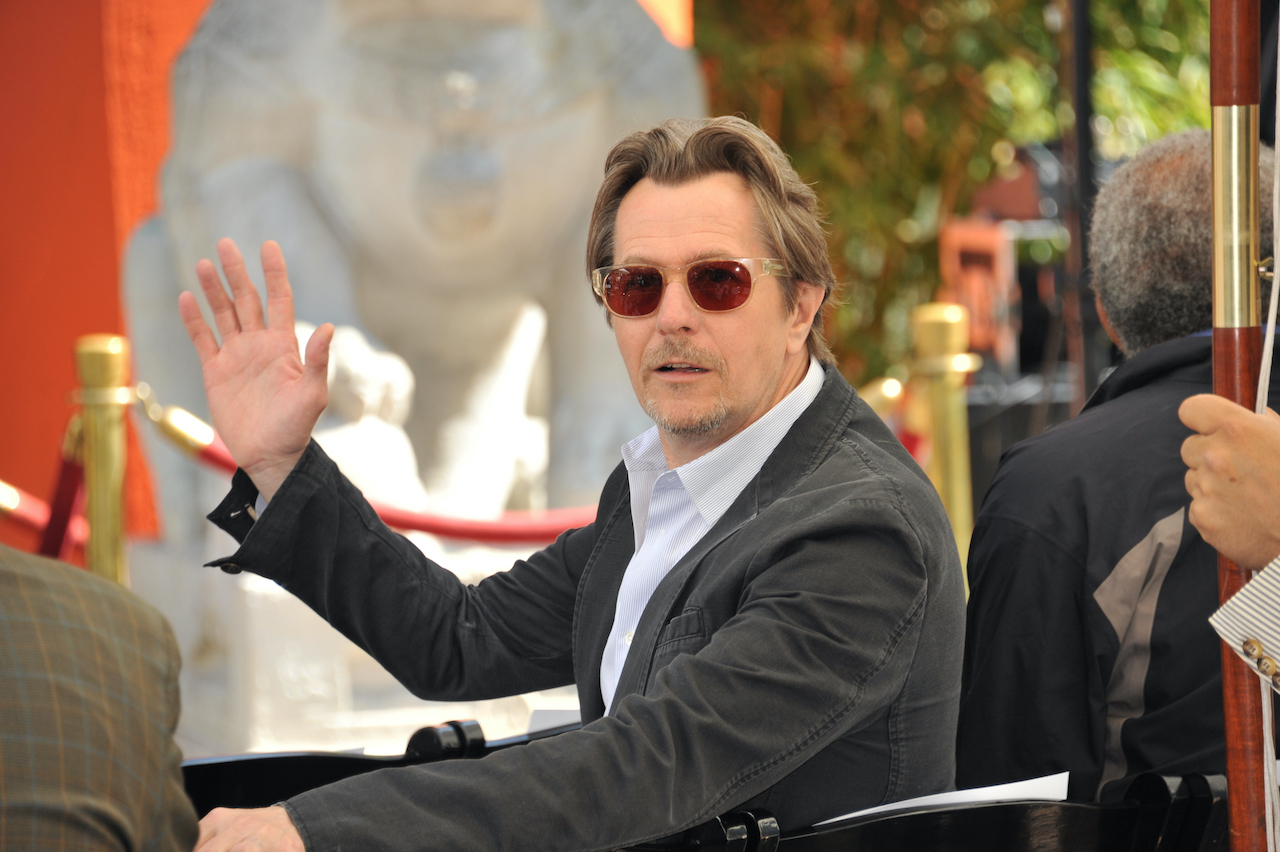 Christopher Nolan Wanted Gary Oldman To Play Raʼs al Ghul in 'Batman Begins',  But Oldman Was Tired of Playing Villains