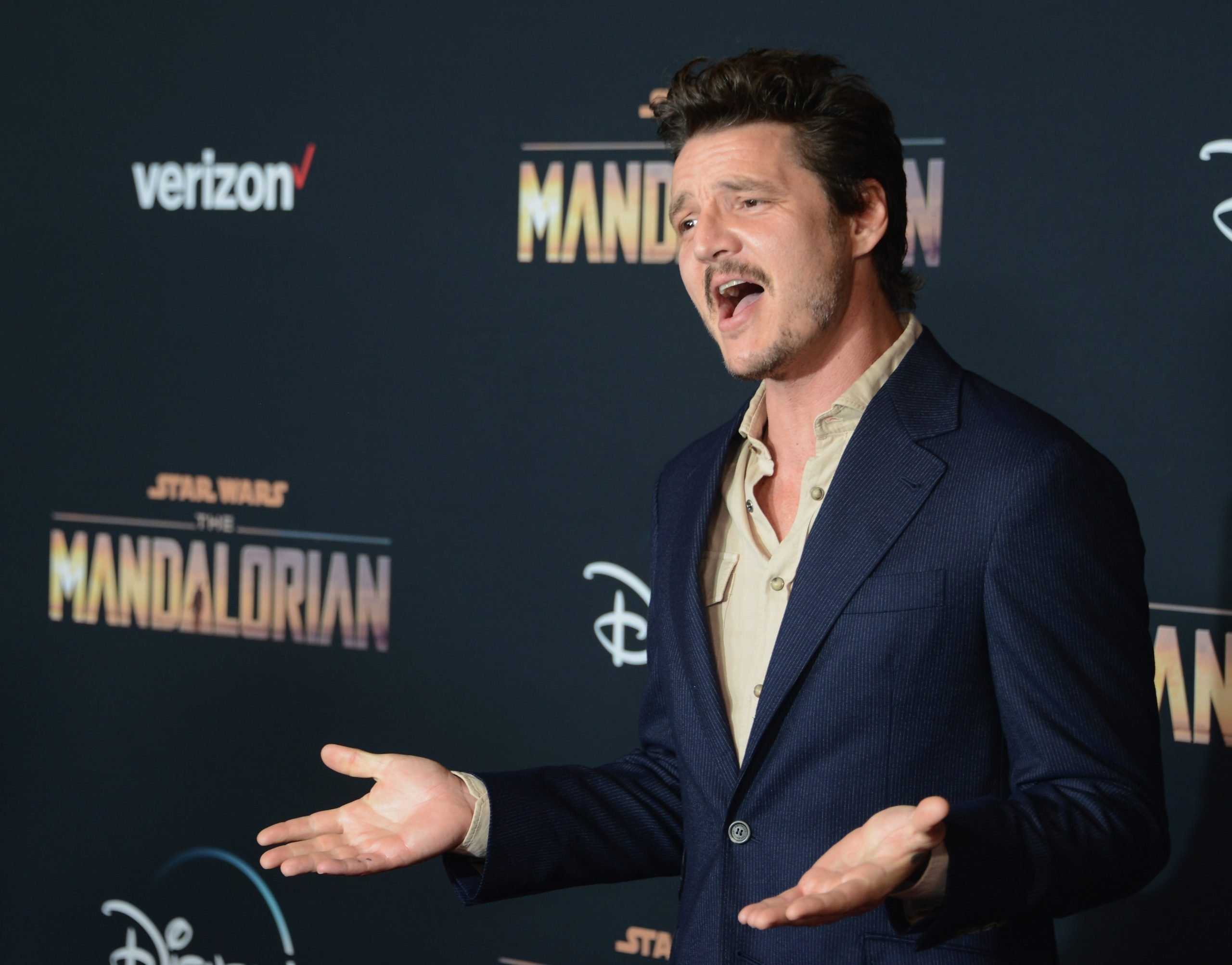 Mandalorian season 3: Star Wars actor Pedro Pascal answers kid questions -  BBC Newsround