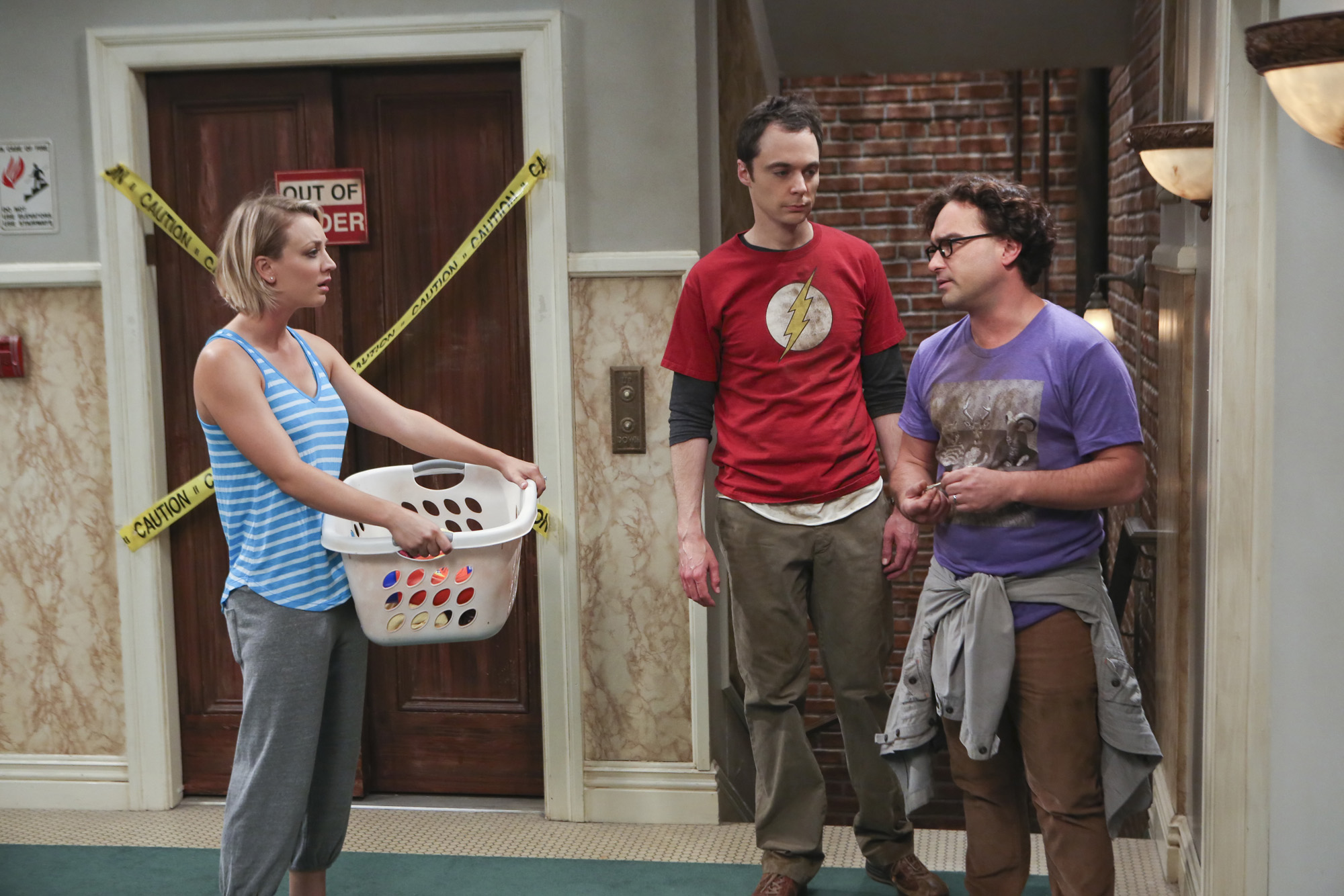 A The Big Bang Theory Character Paid Homage To Reddit With A T Shirt