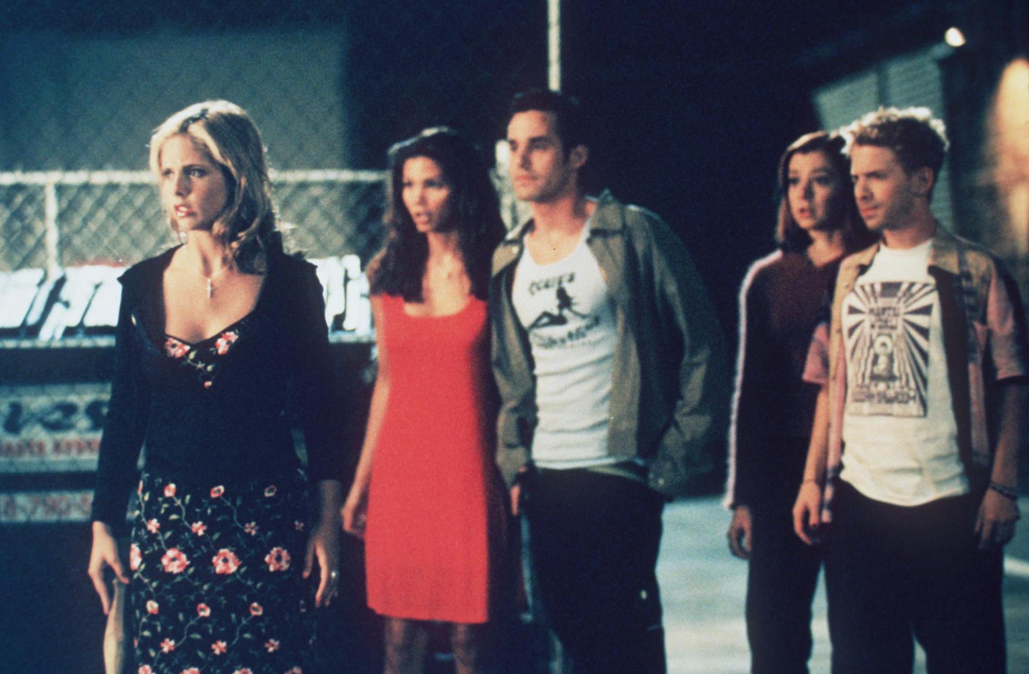 The cast of 'Buffy The Vampire Slayer' 1998.