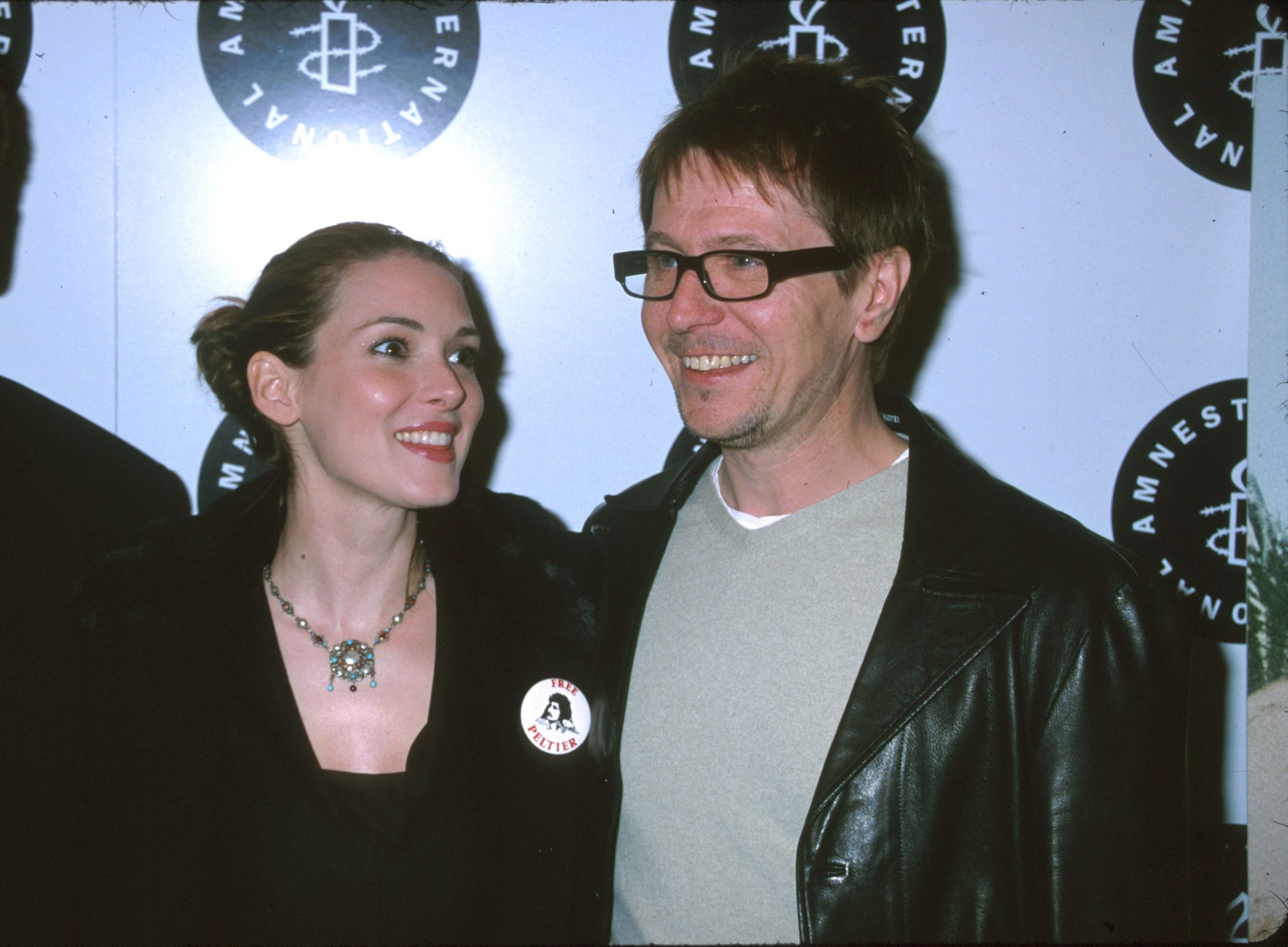 Winona Ryder Didn T Get Along With Gary Oldman While Making Dracula And Said He Was A Danger To Work With