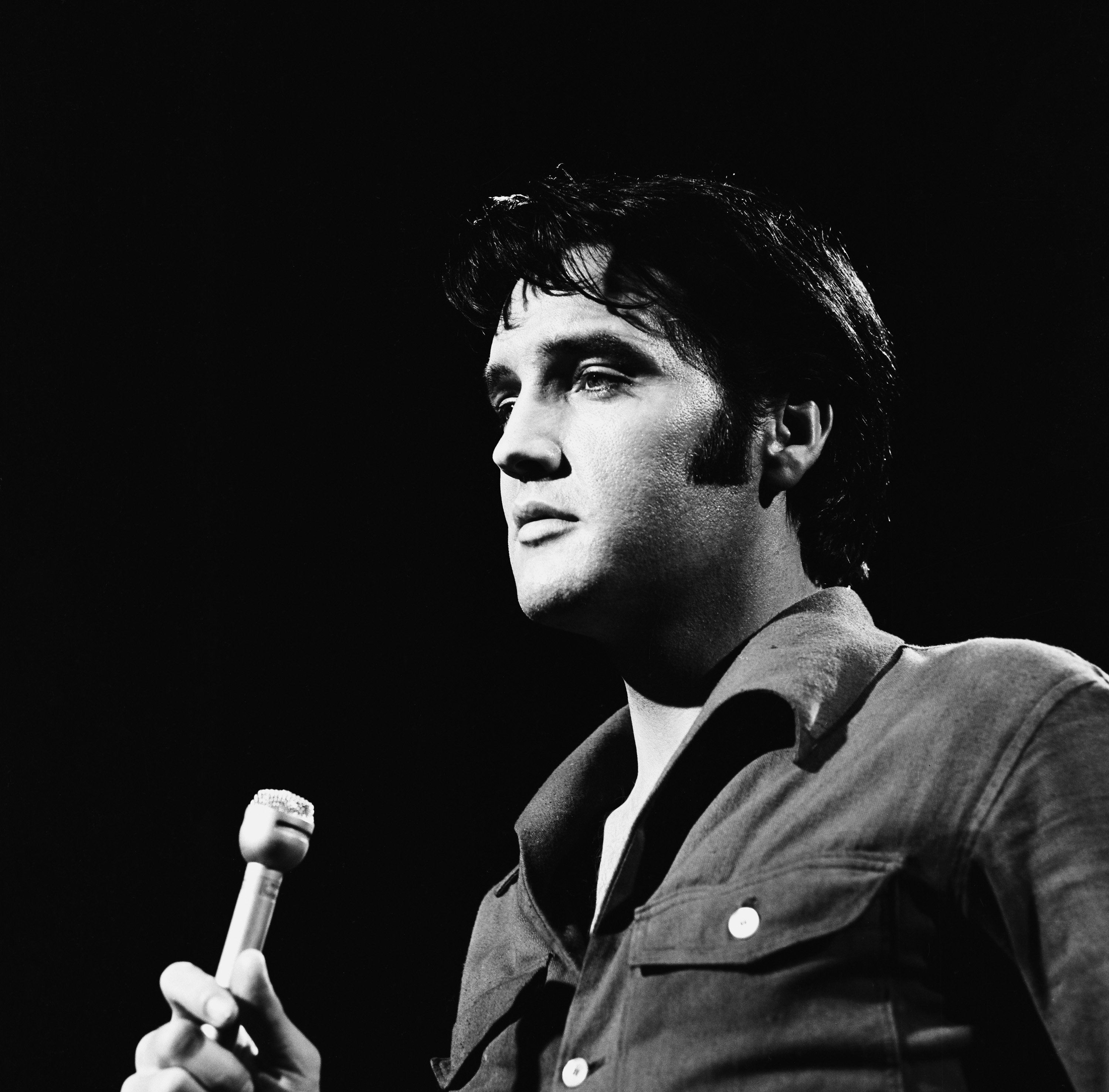 Elvis Presley's Backup Singers May Have Been Fooled by a Fake Elvis