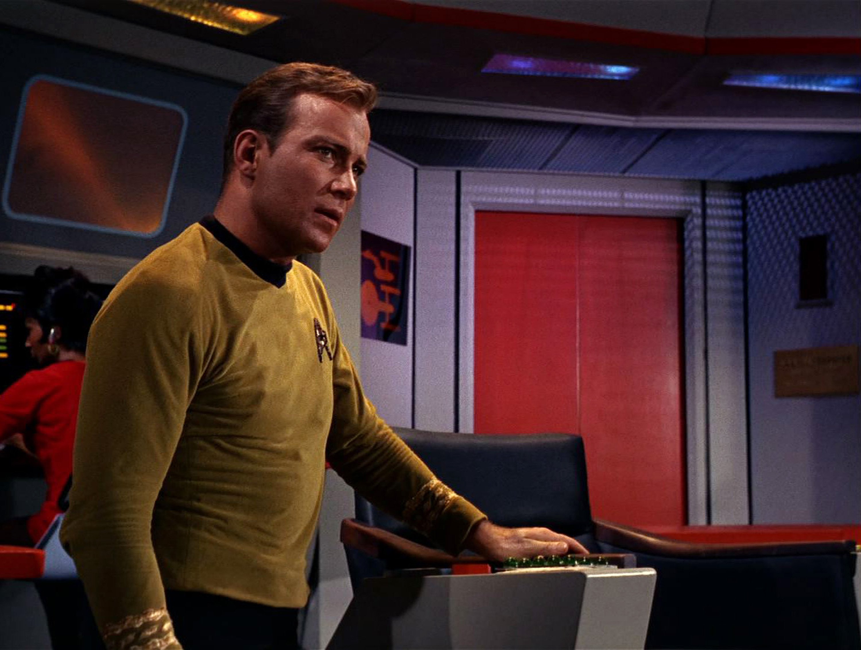 'Star Trek': William Shatner Responds To Claim Captain Kirk Was Bisexual