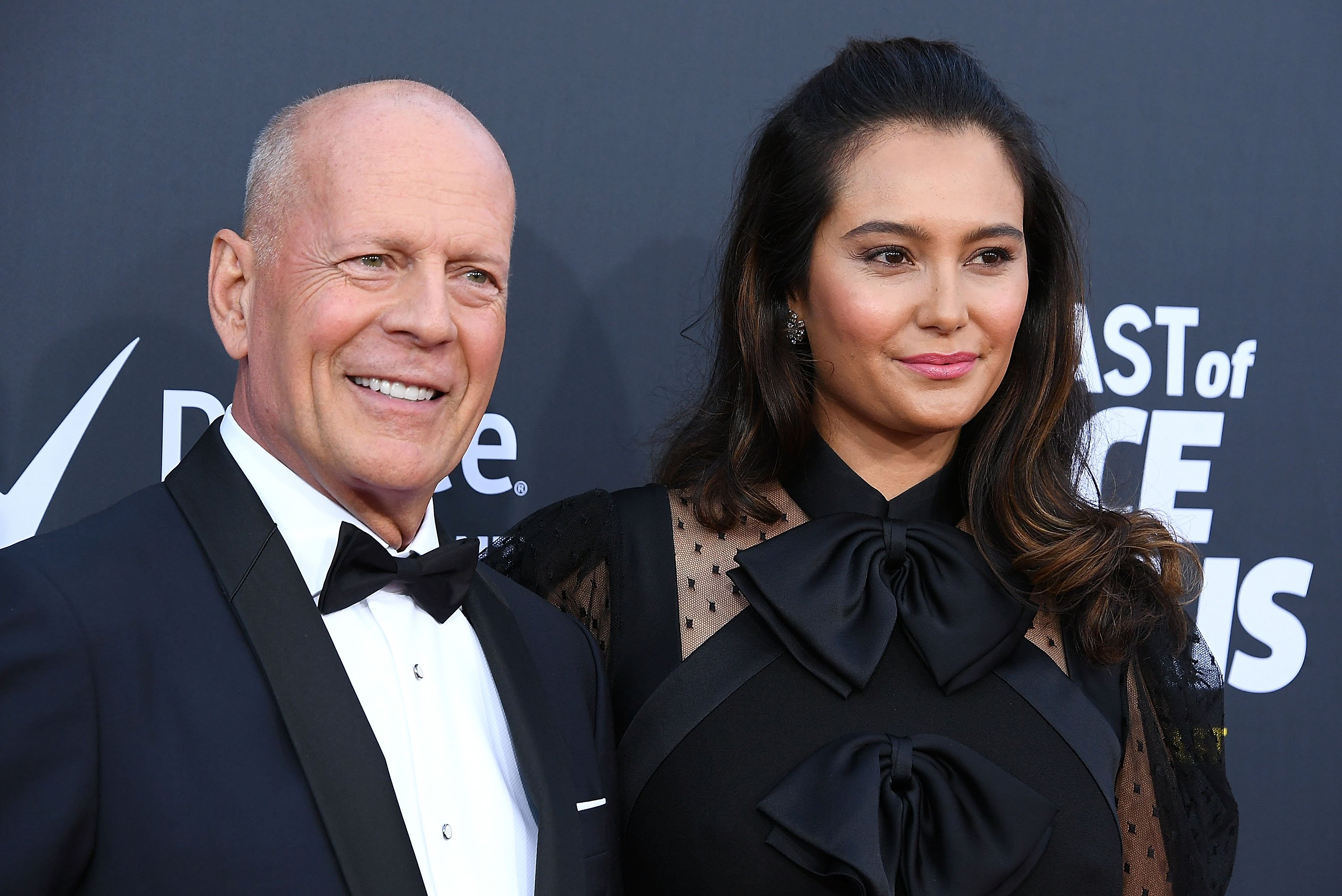 What Is The Age Difference Between Bruce Willis And His Wife Emma ...