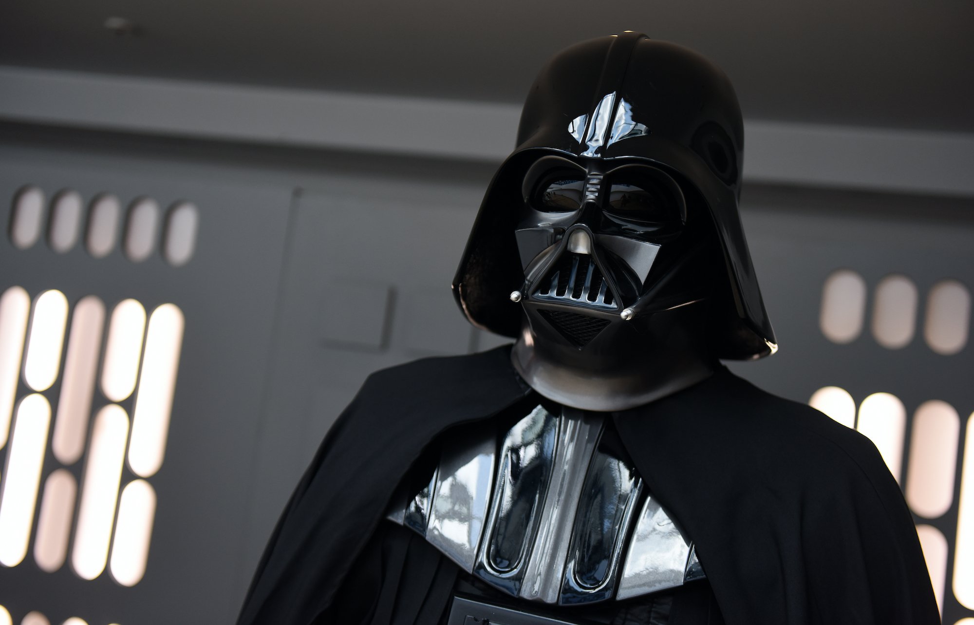 uitzending huilen Tweet Star Wars': Who Was the 'Presence' Vader Felt In 'A New Hope'?