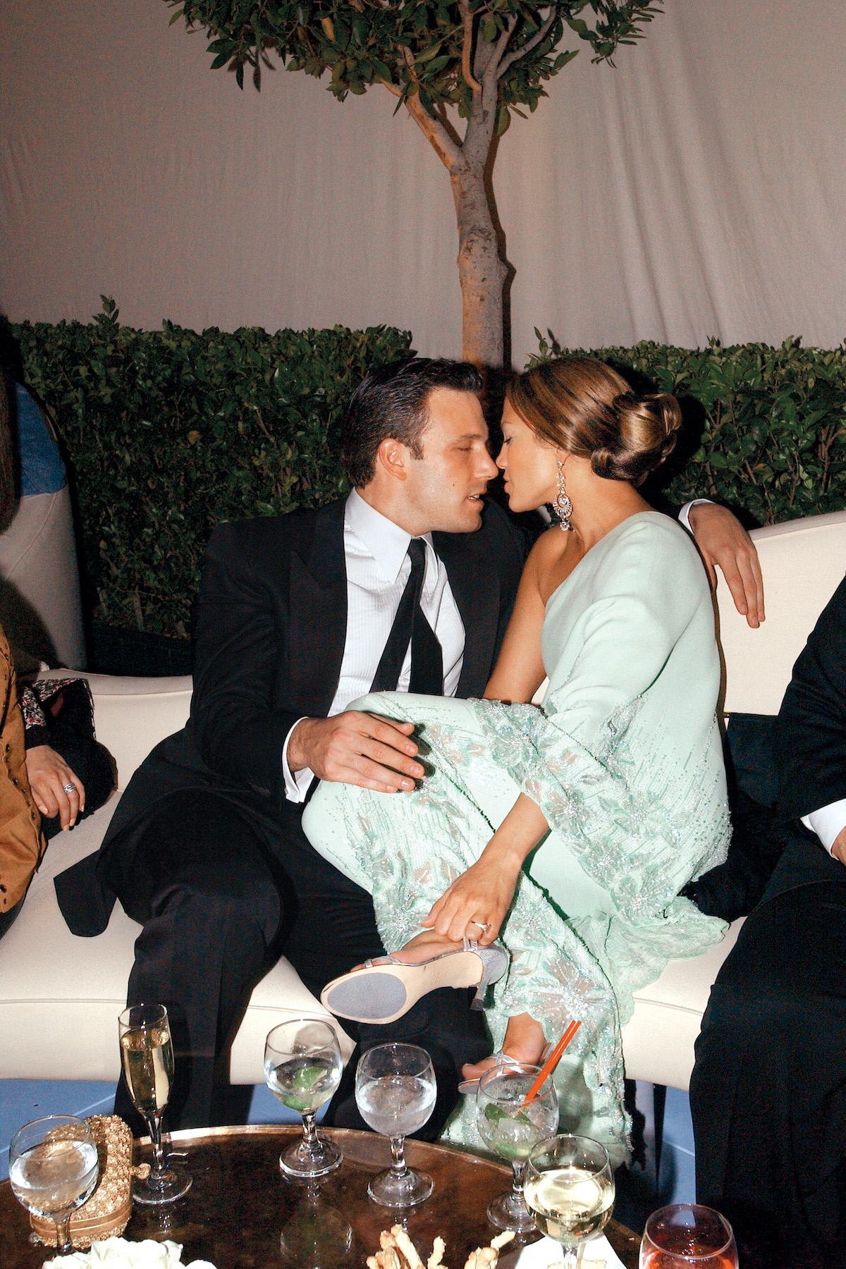 3 of Jennifer Lopez and Ben Affleck's Most Memorable PDA